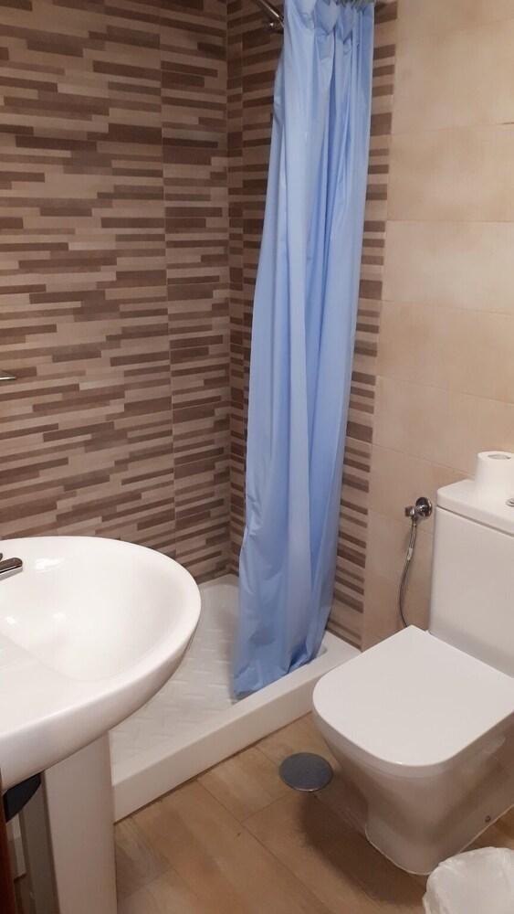 Hostal Nevot غرناطة المظهر الخارجي الصورة
