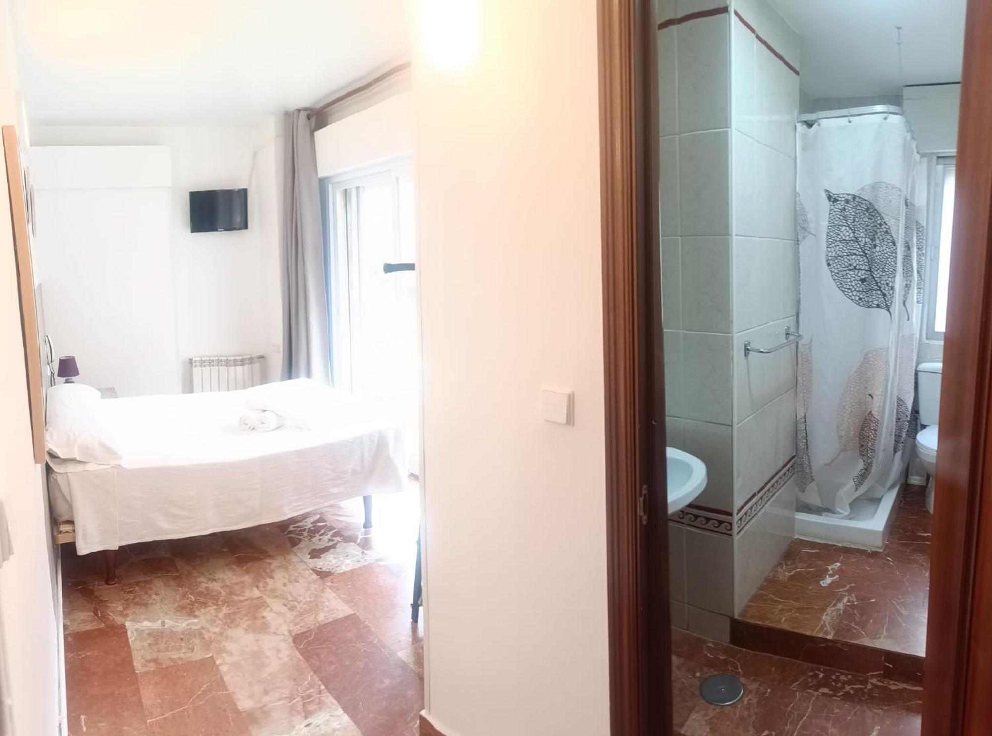 Hostal Nevot غرناطة المظهر الخارجي الصورة