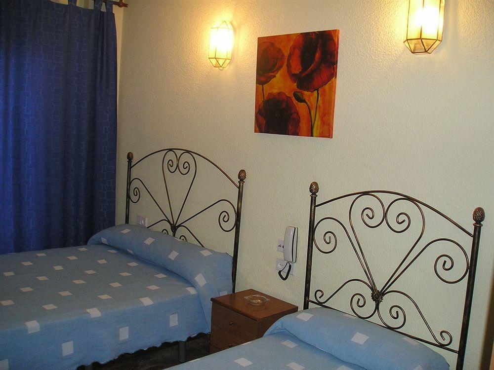 Hostal Nevot غرناطة المظهر الخارجي الصورة