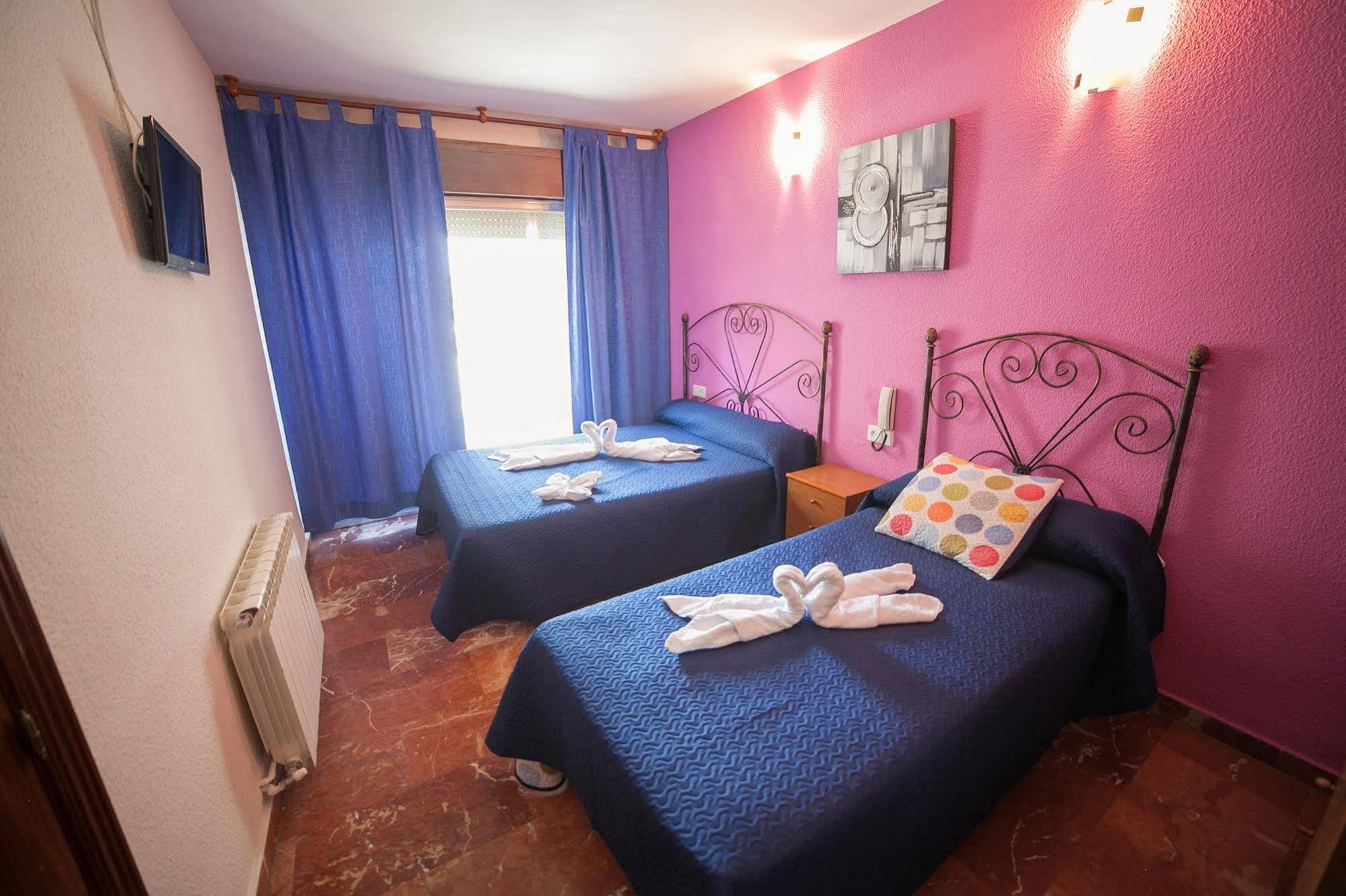 Hostal Nevot غرناطة المظهر الخارجي الصورة