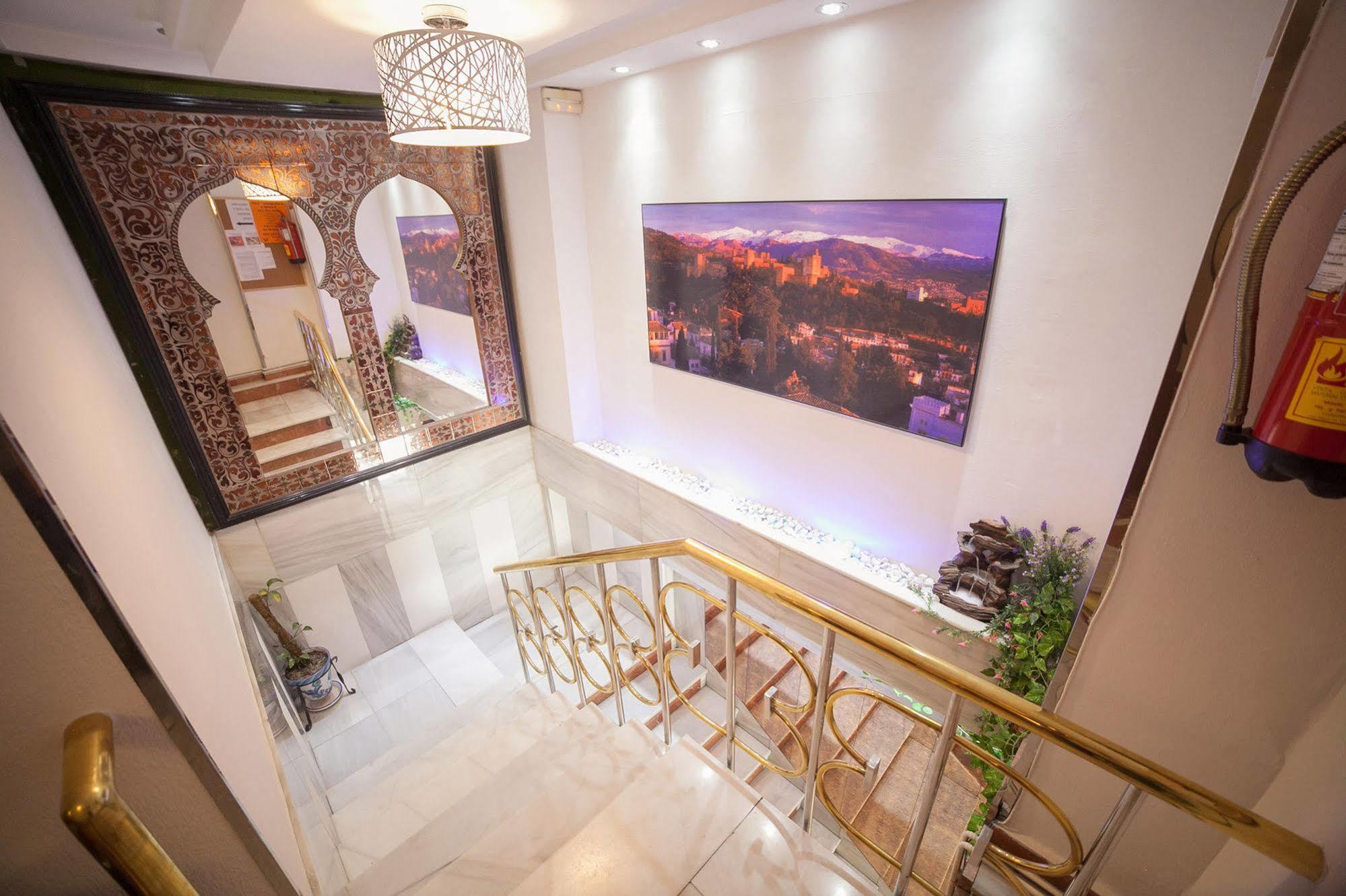 Hostal Nevot غرناطة المظهر الخارجي الصورة